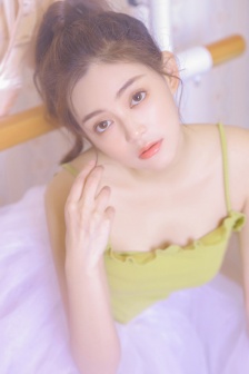 《酒醉的蝴蝶》原唱